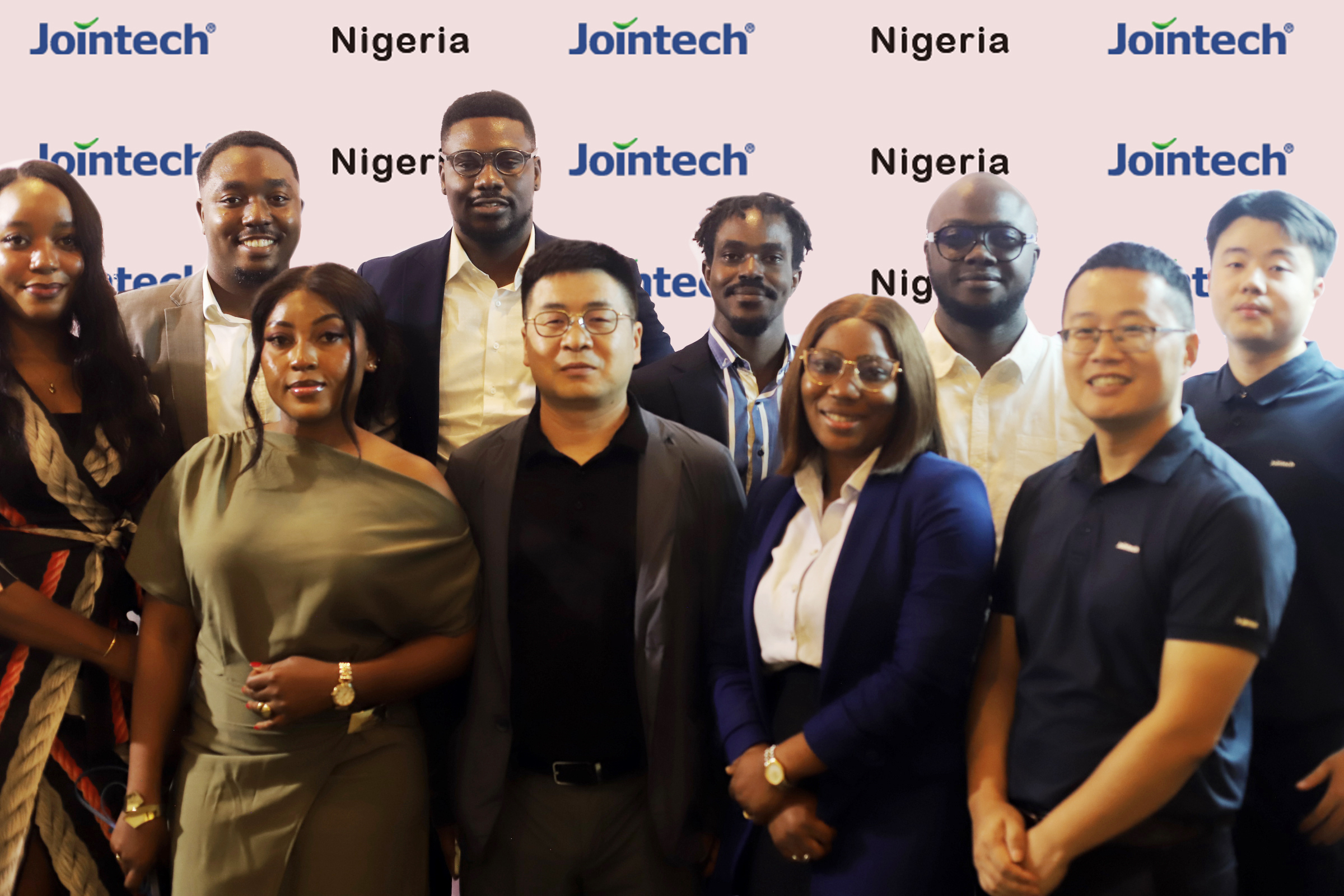 拉各斯峰会 | 久通物联携手行业精英共探货物运输安全革新之道